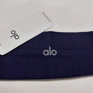 Alo Yoga Performance Conquer Headband Unisex Navy Blue